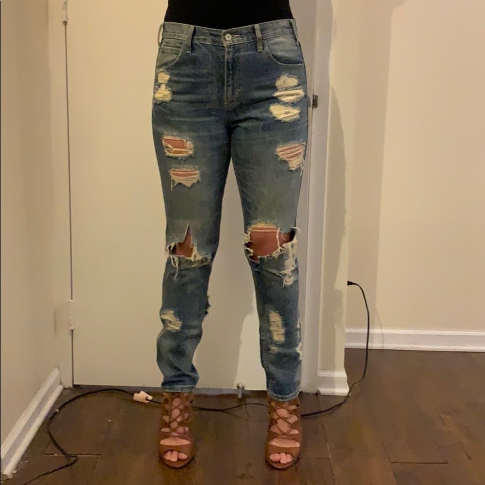 Levi’s distresses high rise slouchy skinny jeans